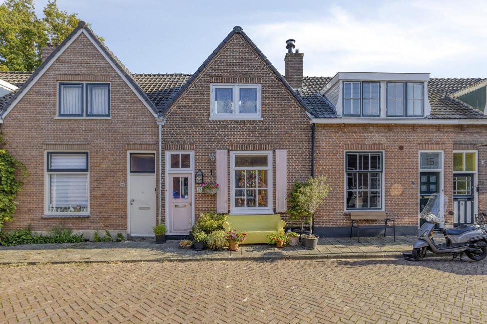 af1618c802fb53e7710a4e7ad17c25b6