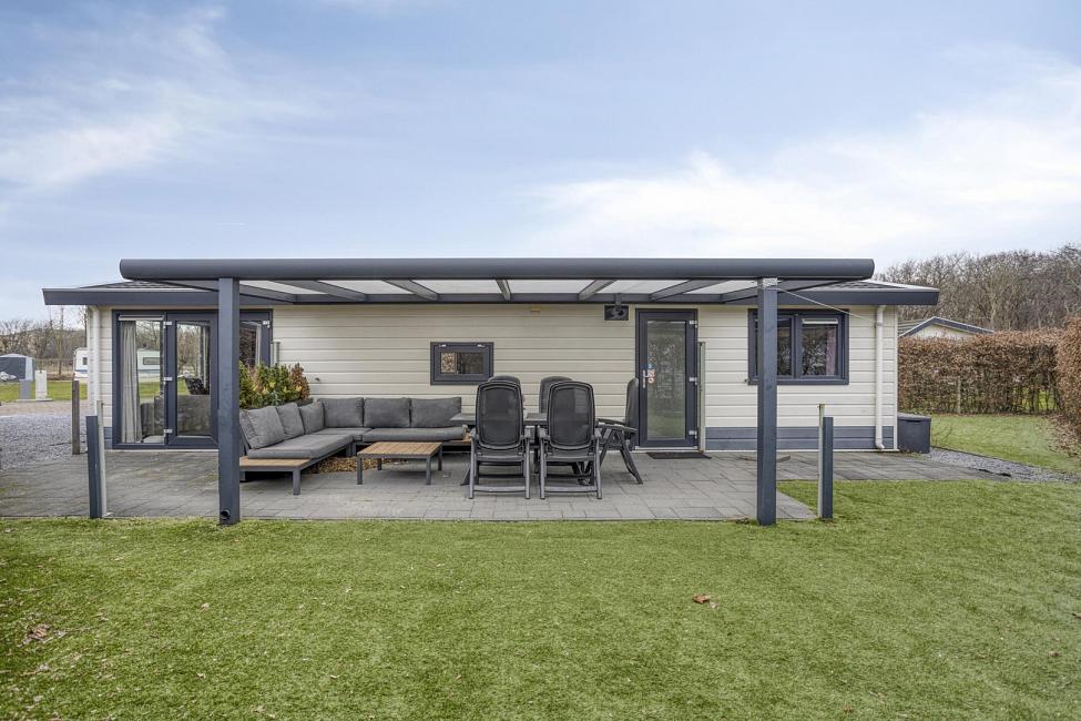 e94a1caf2e82bc8b6891c9a1e5753d36