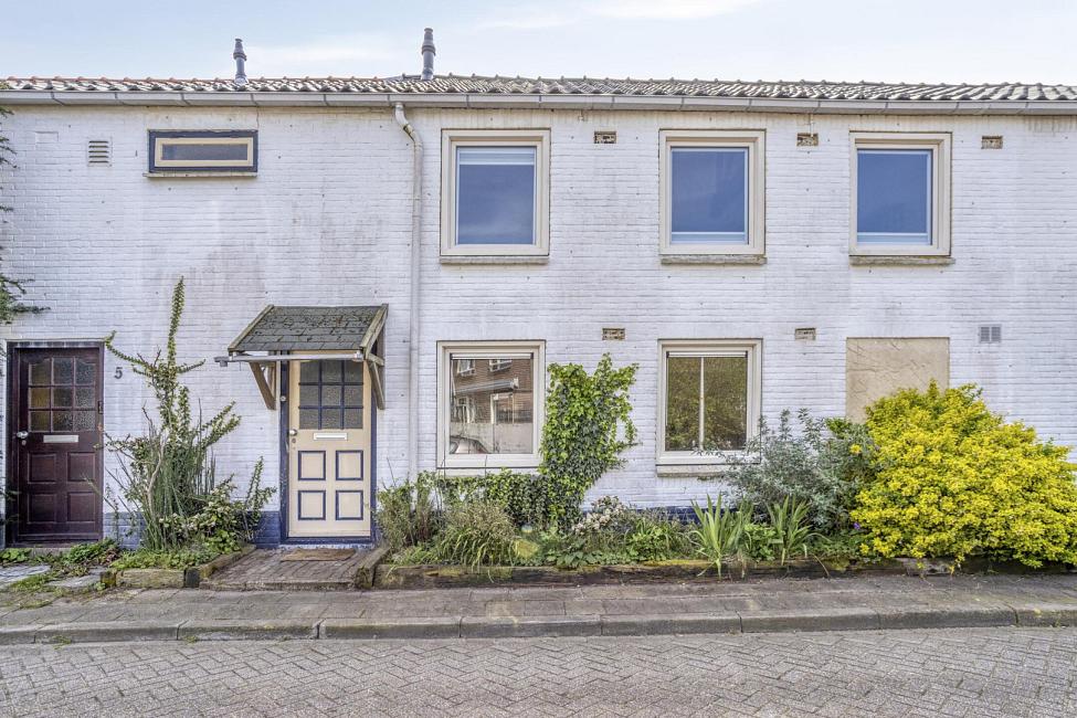 3d7476f893416a3571c38c73103c4ff8