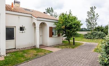 2b266a832aa40292696be5e5f977ba1f