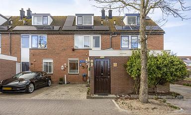 af9e24a6f8b5a95b56878a986554d951