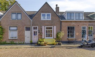 af1618c802fb53e7710a4e7ad17c25b6