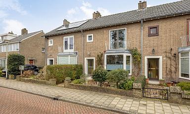 e07bfd02b896997f5b7276db26d25489